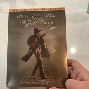 NWT Wyatt Earp 2 disc Special Edition DVD